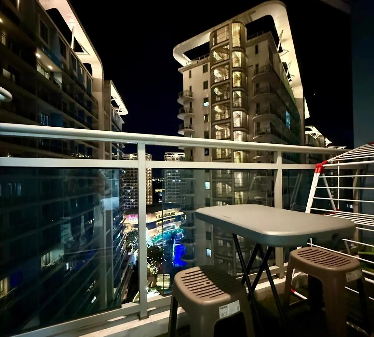 Apartment Verte Hideaway At Azure Residences - Urban Escape Manila